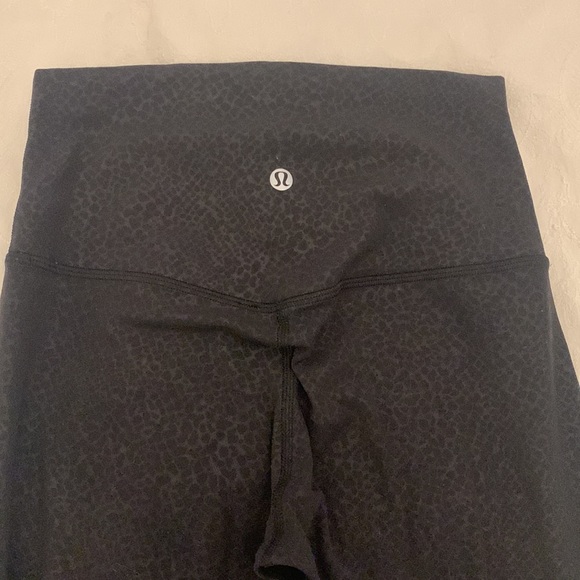 Lululemon snake print leggings - Picture 4 of 4